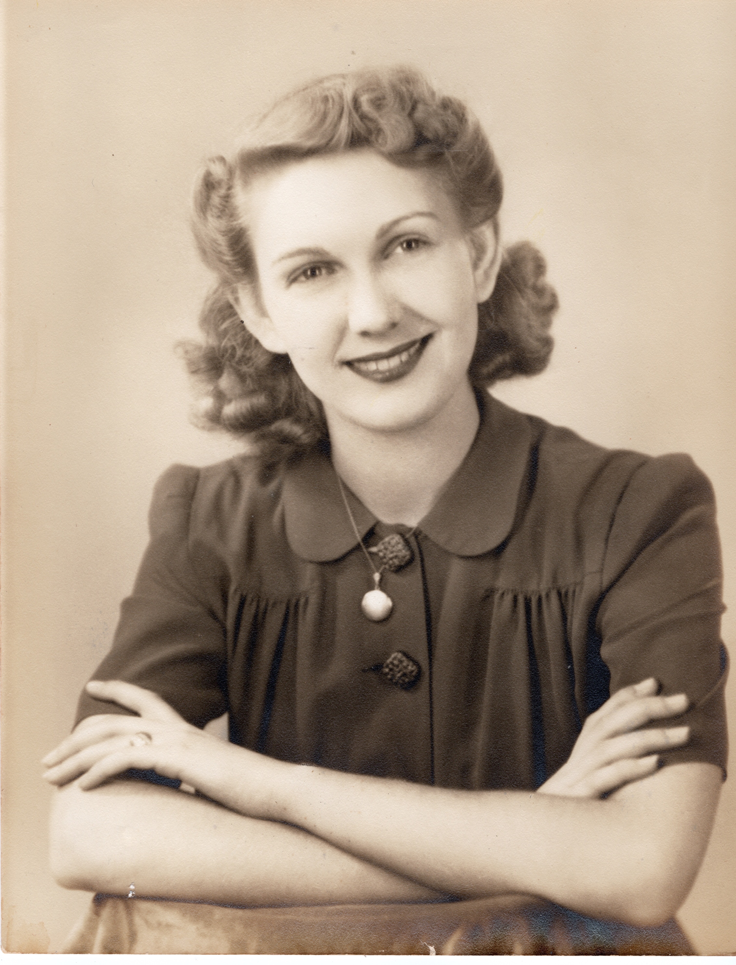 Another 40's photo of my mom - she was a babe.